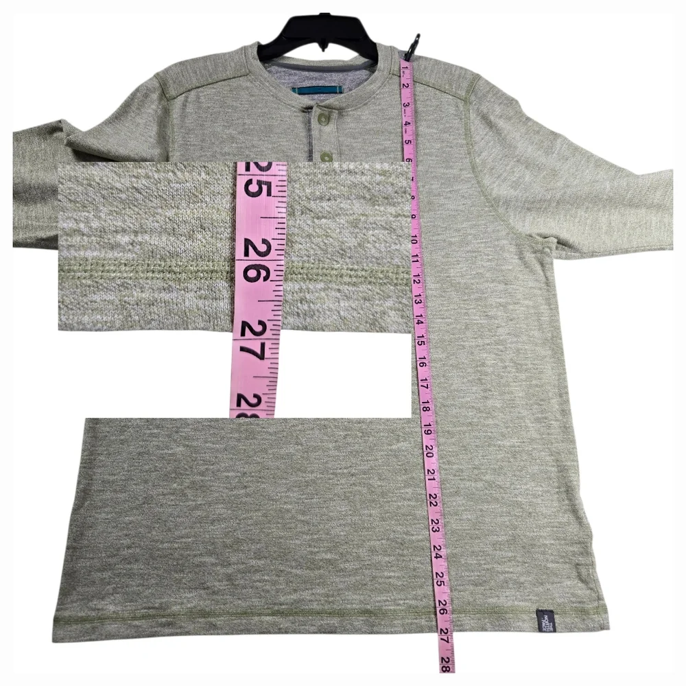 The North Face Men Medium Long Sleeve Henley Green Buttons Pullover Cotton Blend